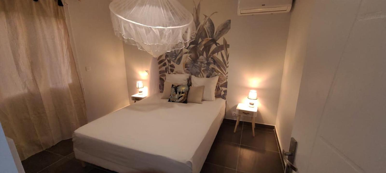 Les Gites Kajou 波尔兰特 客房 照片